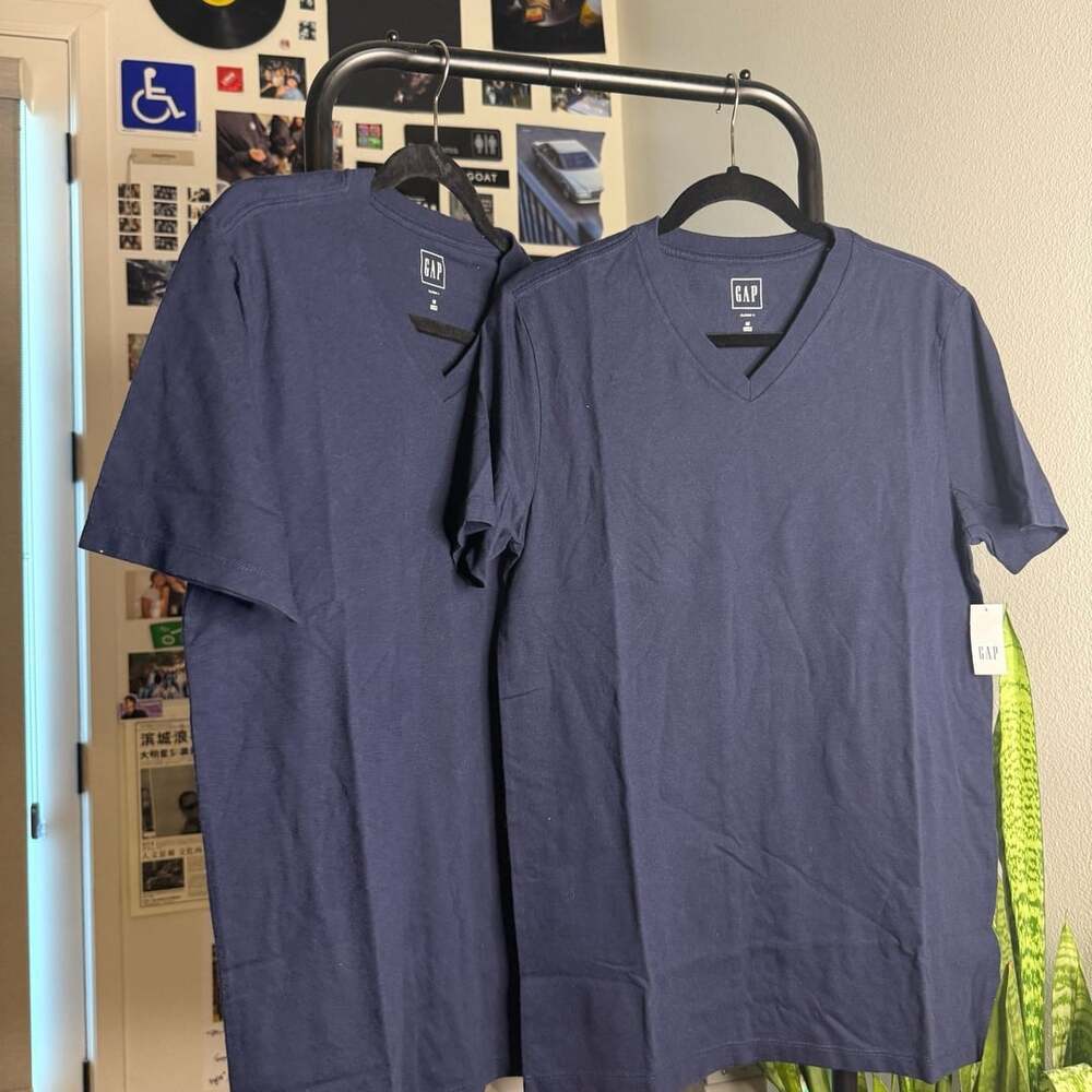 Gap Classic V-Neck T-Shirt Navy Blue Size M